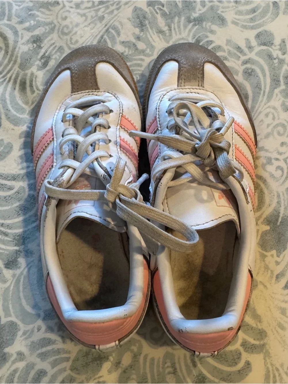adidas girls White and Pink Low-Top samba Sneakers size 13